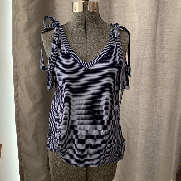 Top - Picture 1 of 3